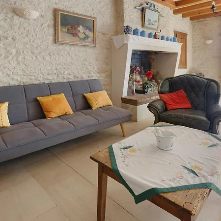 A La Ferme Charente-maritime Le Pin-Saint-Denis
